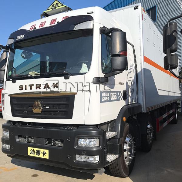 SITRAK Transporte de mercancías peligrosas personalizado Camión de carga 4x2 Fuegos artificiales diesel Camión de reparto inflamable