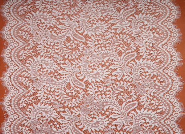 eyelash lace border/lace edged lace/black/white off lace