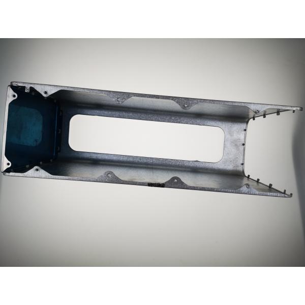 Couvercles métalliques en tôle de haute résistance à l'estampage et à la courbure pour la protection des machines industrielles