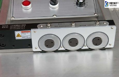 Tres grueso del equipo 0.6mm-3.0m m del PWB Depaneling de la cortadora del surco de V