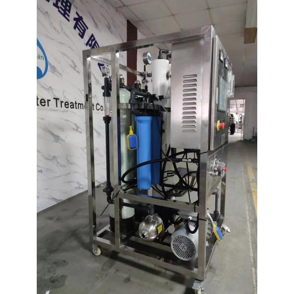 FRP Solar Powered Desalination Plant , Plywood case Seawater RO Plant