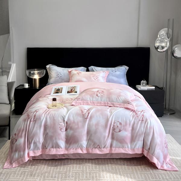 Solid Random Designs Quilts Luxury Bedding Set with Washed Cotton Silk Embroidery
