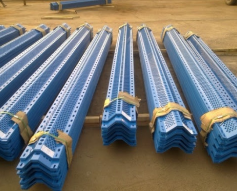 Single Peak 300mm Width Windbreak Fence Panels For Construction Site