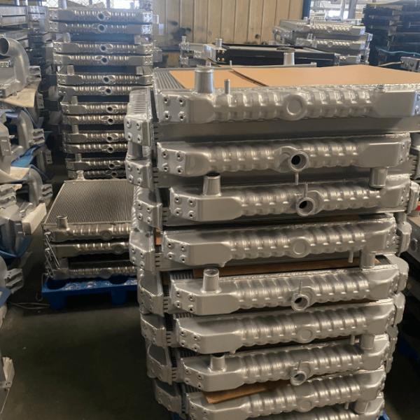 17A-03-41114 Water Tank Radiator For Bulldozer D155A-6 D155AX-6 D155A-6R