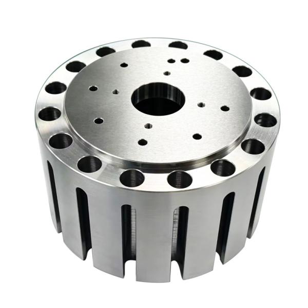 Chez United CNC Machining, nous sommes spécialisés dans les centres d'usinage CNC, offrant des services de haute qualité par l'intermédiaire de Quality CNC Machining Inc.