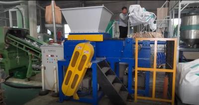 O jumbo do motor 37KW ensaca a única retalhadora do eixo com o funil de alimentação móvel