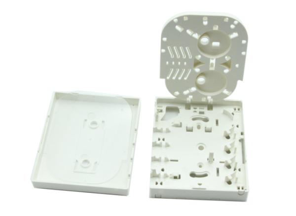 4 o SC portuário LC FTTH Mini Fiber Optic Termination Box enfrenta a montagem da parede da placa