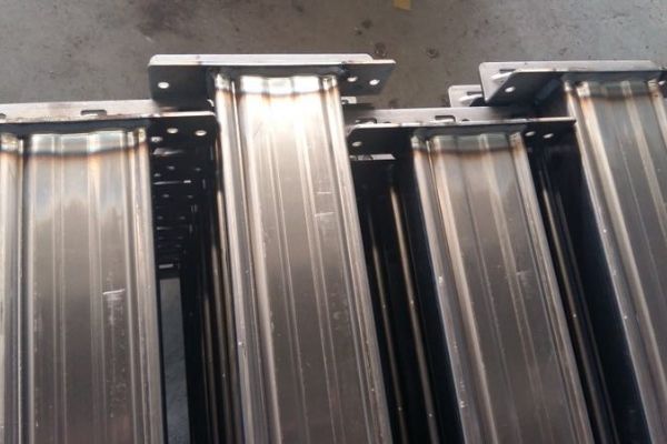 Полки испускают лучи сварочный аппарат коробки для 6 сторон или 4 сторон на толщина 1.2-2.5mm