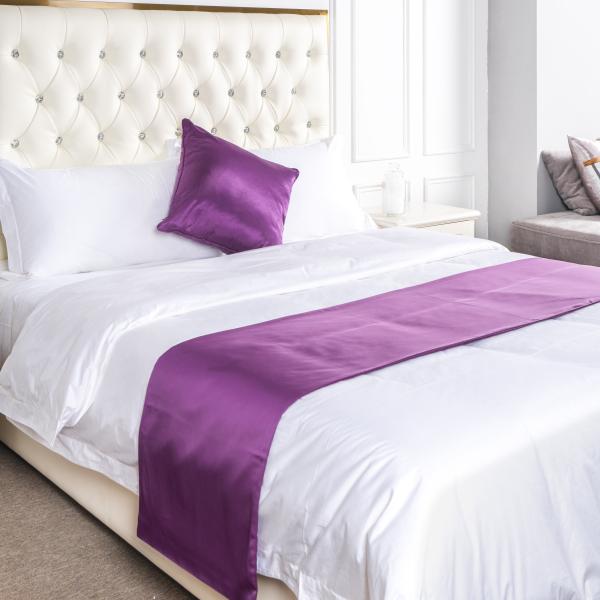 Linen 100% Polyester Hotel Bed Runner And Cushion Sets