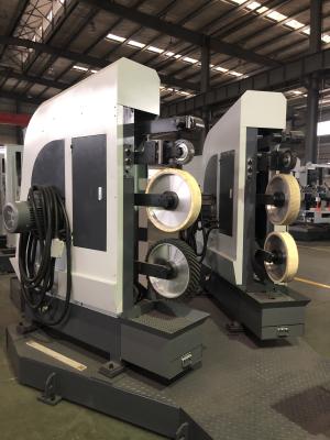 Auto aço carbono da máquina de moedura do robô de processamento material para o torneira