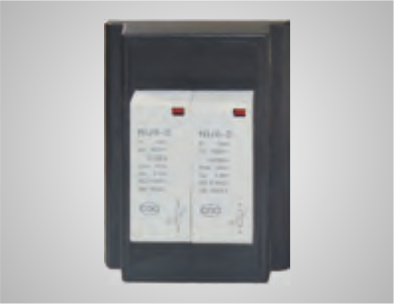 16A 250VAC Rack PDU with Master Overload Protector and Surge Protective Device for Server Cabinets