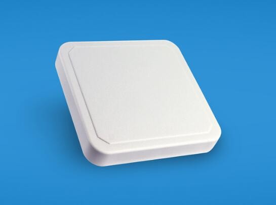 Небольшой соединитель антенны UHF RFID размера 6dBic назад кормит IP67 частоту 860-960MHz