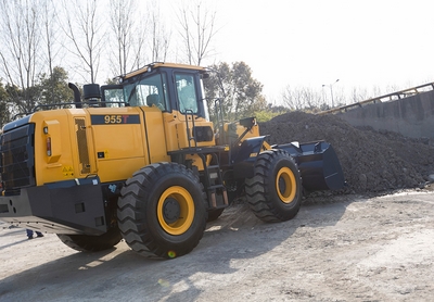 Строительный передний колесный погрузчик ZL50T