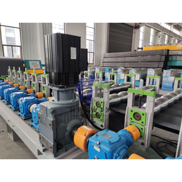 Premium 1110 Glazed Roofing Tile Forming Machine With 11kw Servo Motor PLC Control