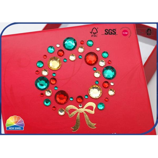 Red 157gsm Coated Paper Gift Box With Acrylic Diamond Decorated