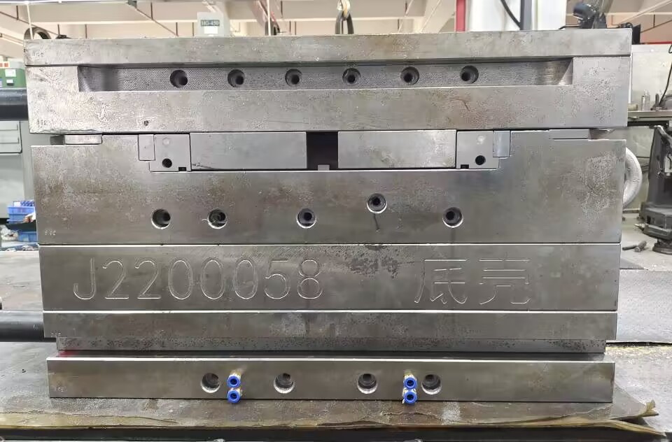 Инжекционный метод литья инжекционного метода литья точности ODM NAK80 S136 OEM пластиковый умирает
