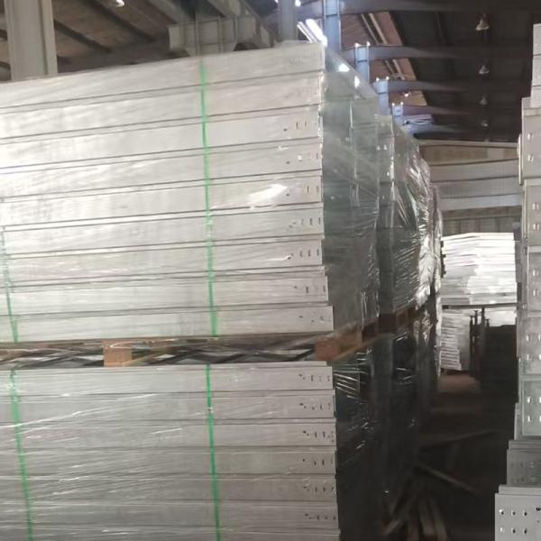 Trapezoidal Aluminum Ladder Cable Tray Lightweight Fire Resistant