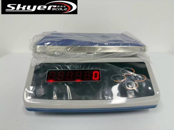 Balance numérique de 30 kg avec plaque LCD en acier inoxydable