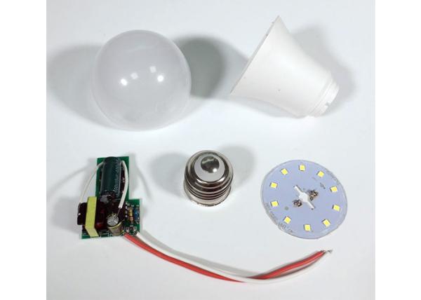 E27 B22 Energy Saving LED Bulb 180 Degree A19 Led Bulb