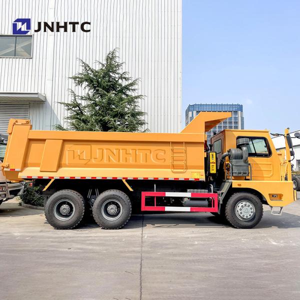 camion résistant de extraction du verseur 6x4 10wheels du howo 371hp de camion à benne basculante