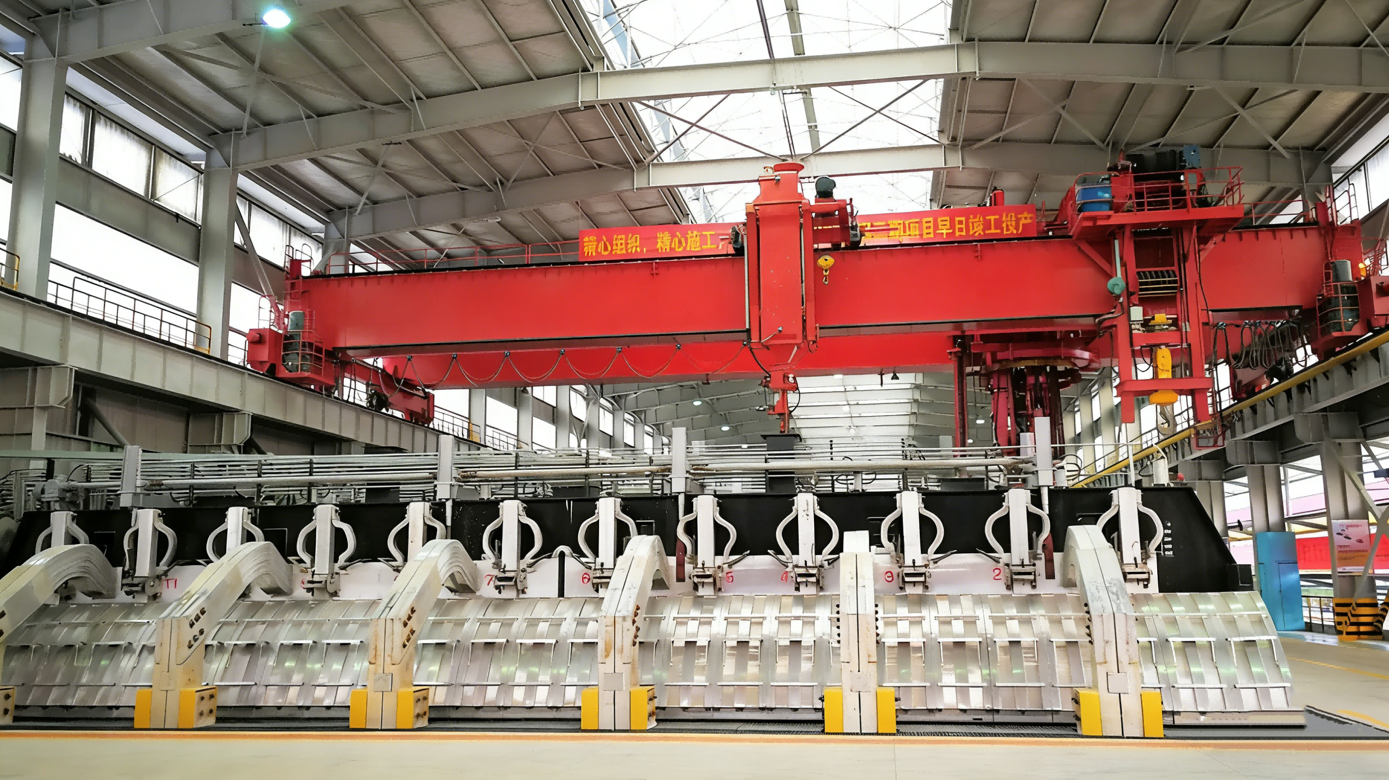 High Temperature Resistant Multifunctional Pot Tending Crane for Aluminum Electrolysis Workshop