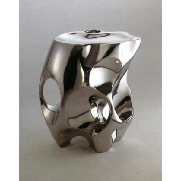 Stainless steel sculpture with mirror finish