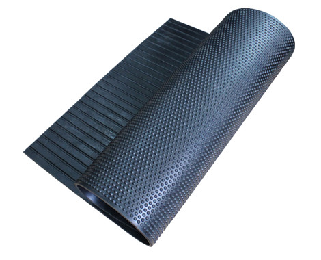Anti Slip Reclaimed  Rubber Livestock Mats 19mm Thickness Impact Resistant