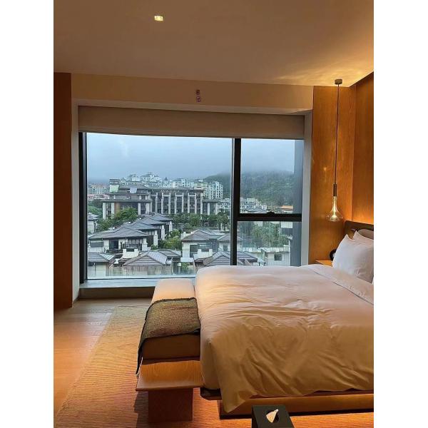 Classic Hotel Double Bed Modern Solid Wood King Bed