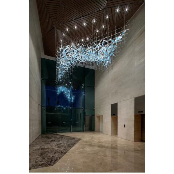 Proyecto de hotel personalizado no estándar Departamento de iluminación Sala de banquetes Cuadrícula acristalada Led Gran lámpara de candelabros Sala de bodas Luz de línea colgante