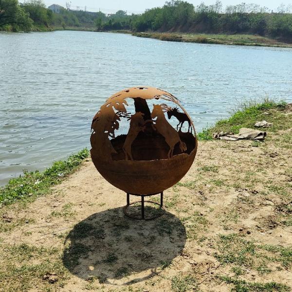 Diameter 800mm Corten Fire Pit Outdoor Thickness 6mm Wood Burning Fire Sphere