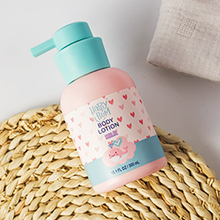 Подарок нежных и Nurishing ингредиента Moisturizing младенца ванны устанавливает клубнику