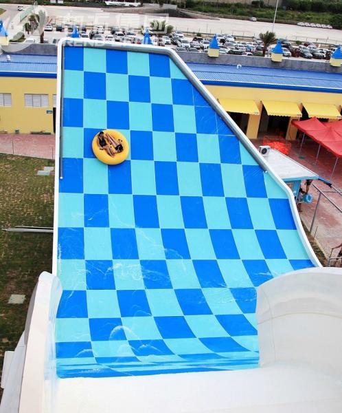 Fiberglass Swing Water Slide , Water Park Rides Double People By Raft