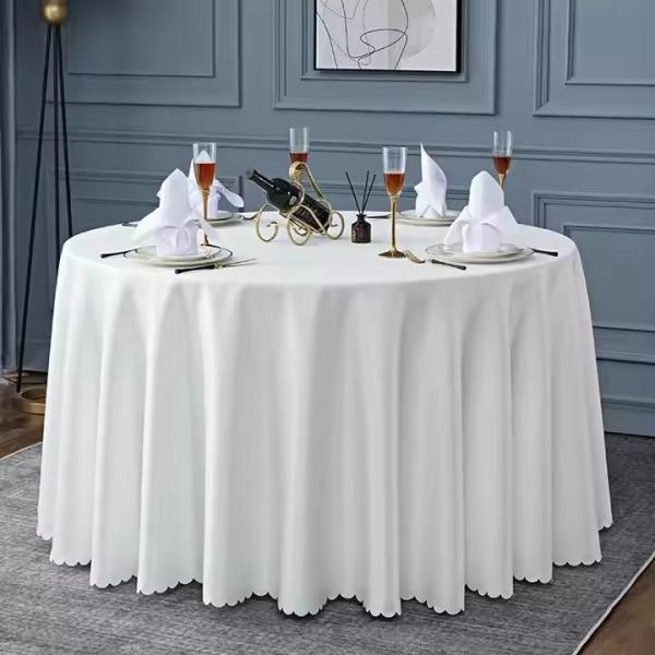 Resilient Hotel Table Cloth Stain Resistant High Temperature Resistant