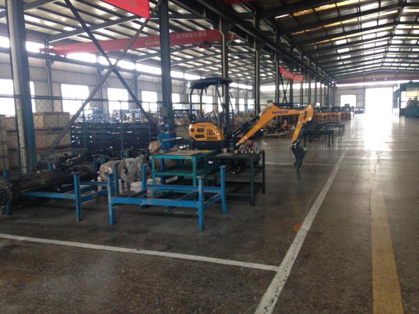 2350rpm 2 Ton Mini Excavator , 3km/H Mini Crawler Excavator