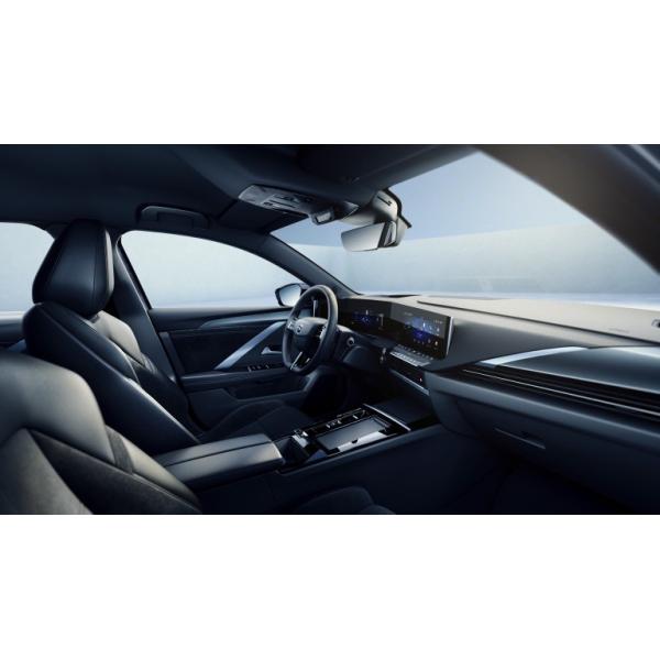 Véhicule électrique à conduite confortable à Opel Astra Electric avec batterie de 54kwh 150kw de puissance moteur à 170km/h vitesse maximale