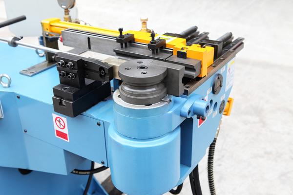 CNC 3D Tube Bending Machine 50x2mm For Air Conditioner Fridge Copper Aluminium Pipe 7000W