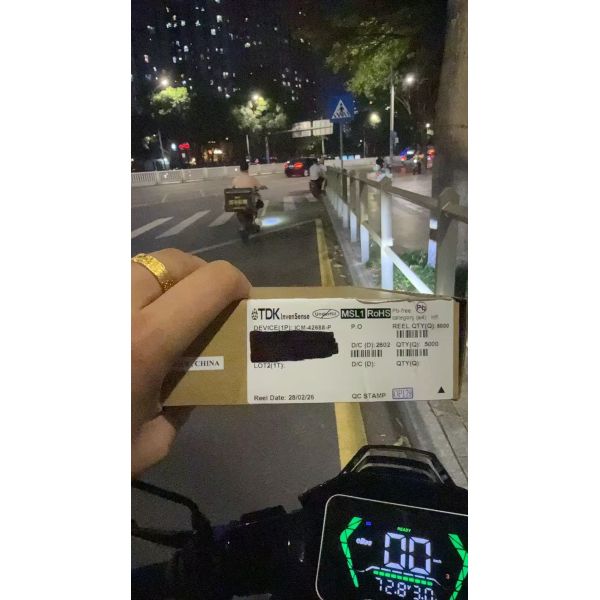 ICM-42688-P  It is a 6-axis MEMS MotionTracking device, which combines a 3-axis gyroscope and a 3-axis accelerometer.