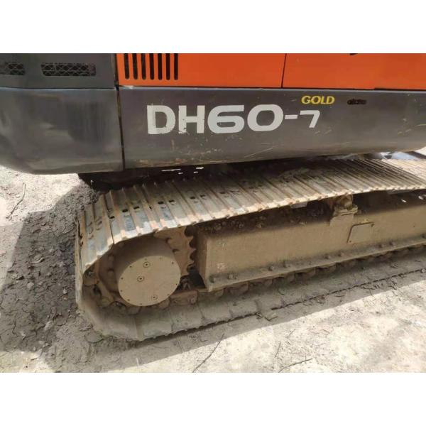 Orange Doosan Excavator 3 Ton 6000 KG 67 Power Low Working Hours