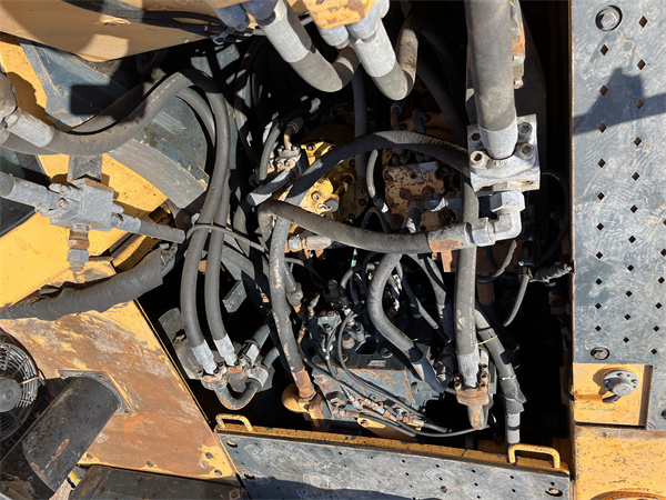 Used Original Hyundai 520LC-9S Excavator 52 Tons Big Excavator