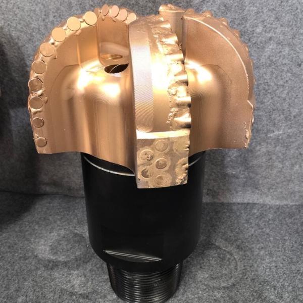 8 1/2  215,9 mm Corps en acier 6 lames PDC Forage à diamants pour le forage de puits de pétrole et de gaz