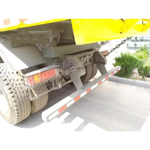 Подержанный Sinotruk Howo Dump Truck 12 Wheeler RHD 40tons Вторая рука 6X4 8X4 Правая кабина