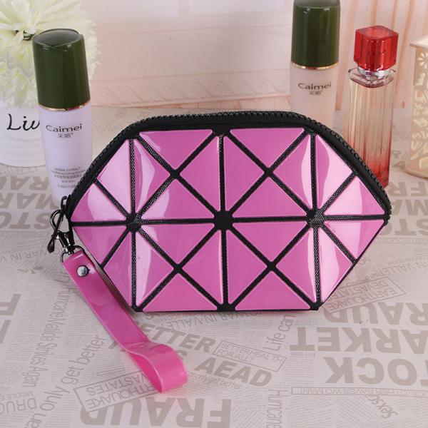Wholesale Geometric Diamond Lattice Small Cosmetic Bag Fashion