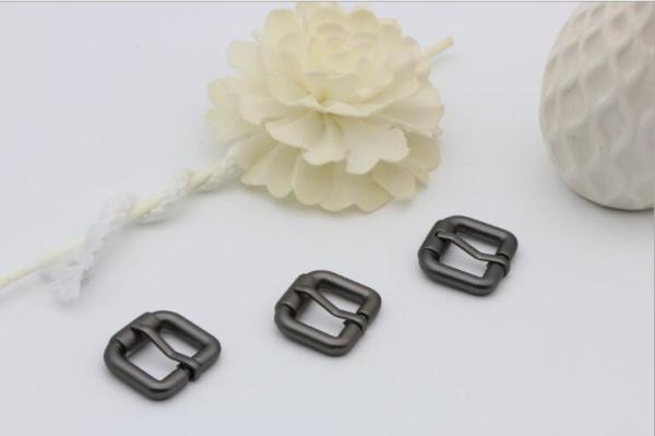 Cheap fashion wholesale manufacturers 15.5 mm gunmetal color zinc alloy metal pin custom belt buckle