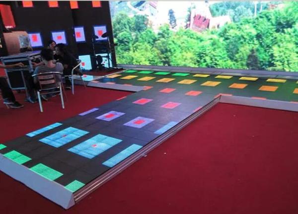 SMD 2727 LED Dance Floor Tiles , P6.25 Light Up Dance Floor