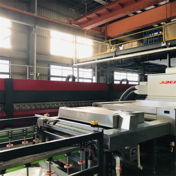 QINHUANGDAO YIWO GLASS CO.,LTD