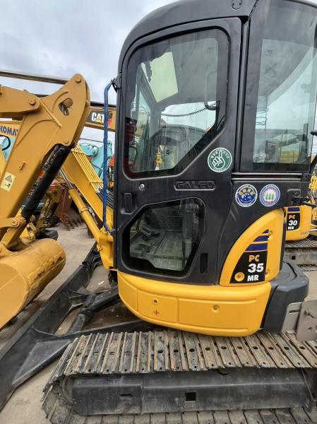 Compact & Short-Tail Komatsu PC35MR Excavator, Fuel-Efficient Mini Digger for Narrow Sites/Municipal Maintenance/Yard Renovation