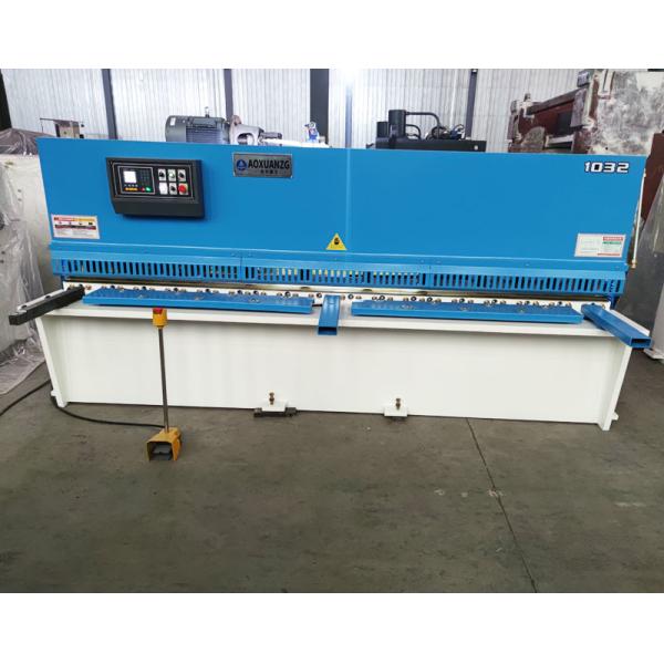 La guillotina hidráulica de acero del CNC de carbono esquila grueso del cortador 10m m