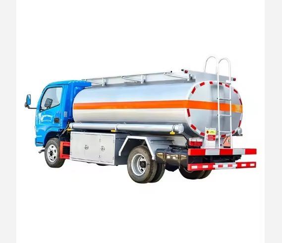 Right Drive Heavy Duty Carbon Steel Tank Truck 4x2 Oil Refuelling Truck 1-10T Capacity