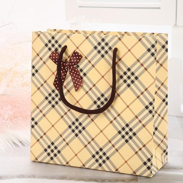 Квадратный бумажный мешок узла ECO смычка дружелюбный для подарка упаковывая 31g/PCS