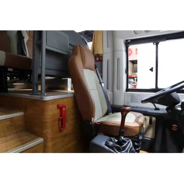 Foton 12m Luxury VIP Coach Bus Dual Windshields BJ6122U7BJB 24-52 Seats